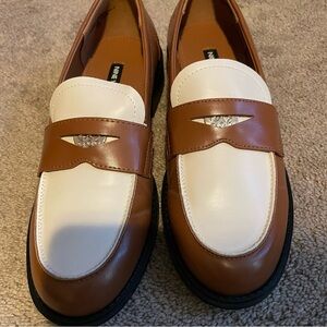 Nine West loafers, brown and white, size 7.5